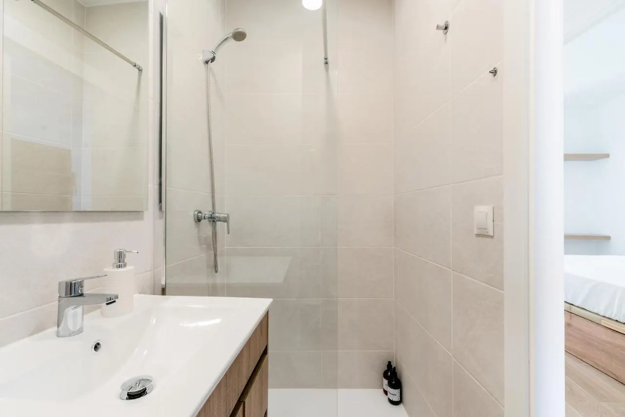 Holi-Rent Pureza Apartment Seville