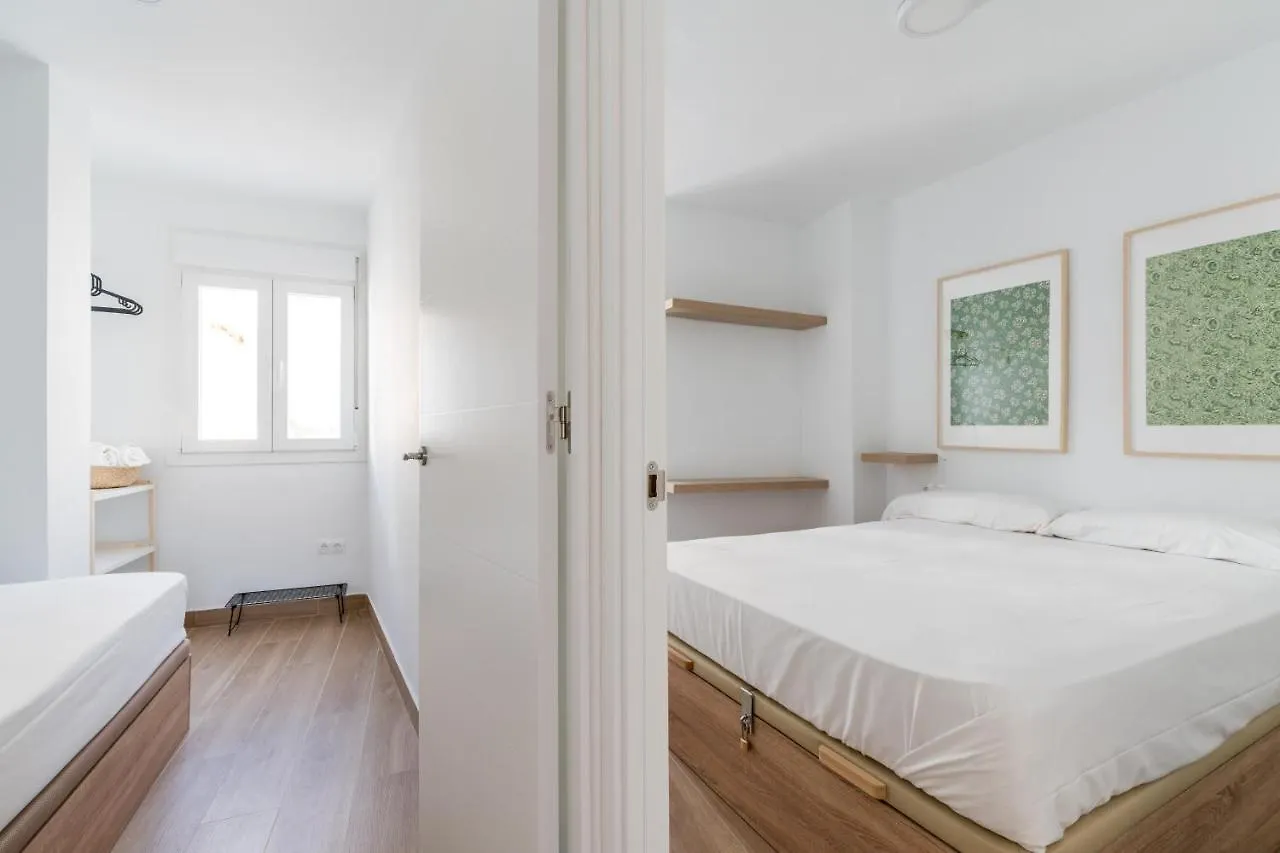 Holi-Rent Pureza Apartment Seville 0*,