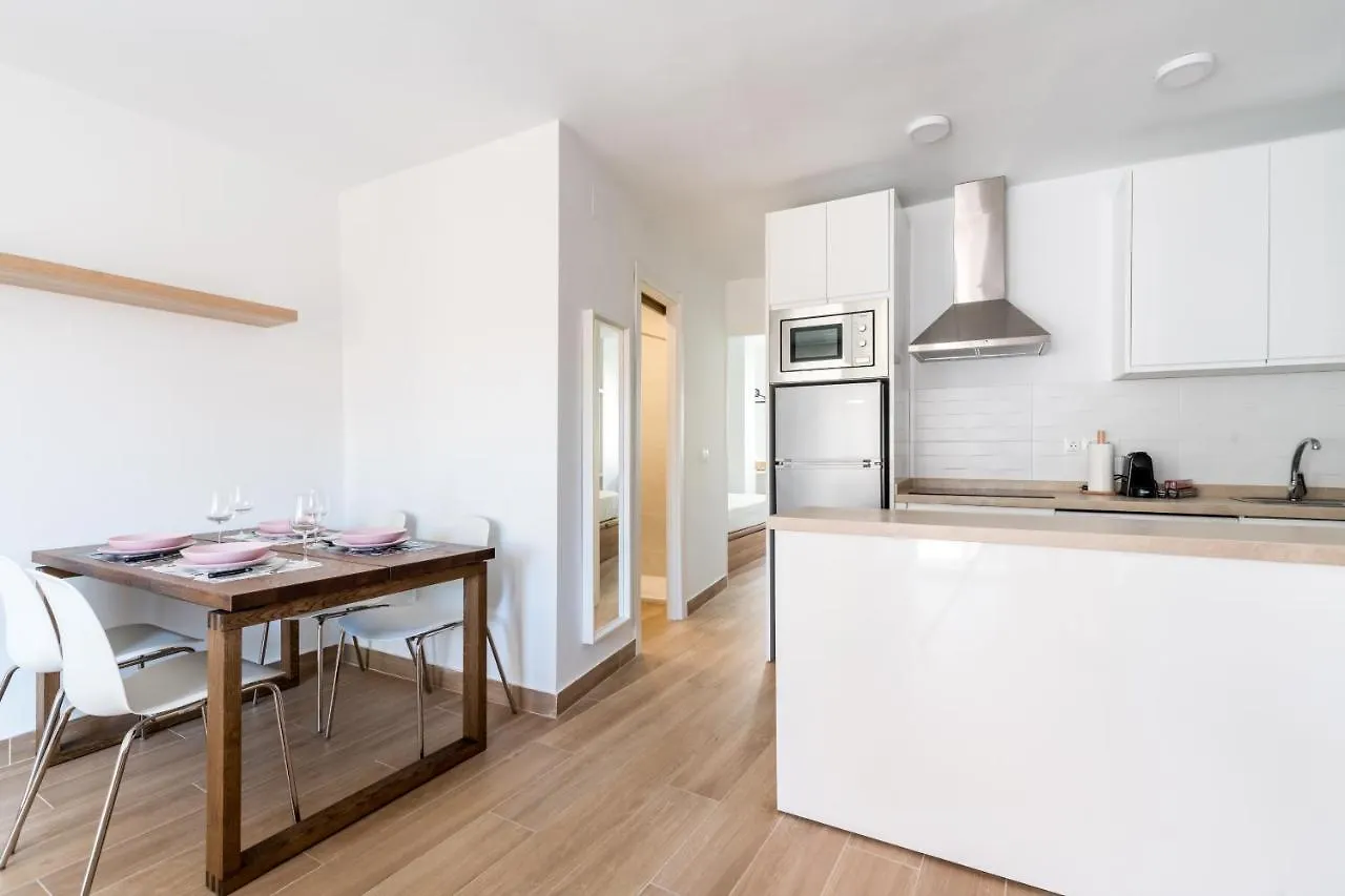 Holi-Rent Pureza Apartment Seville Spain
