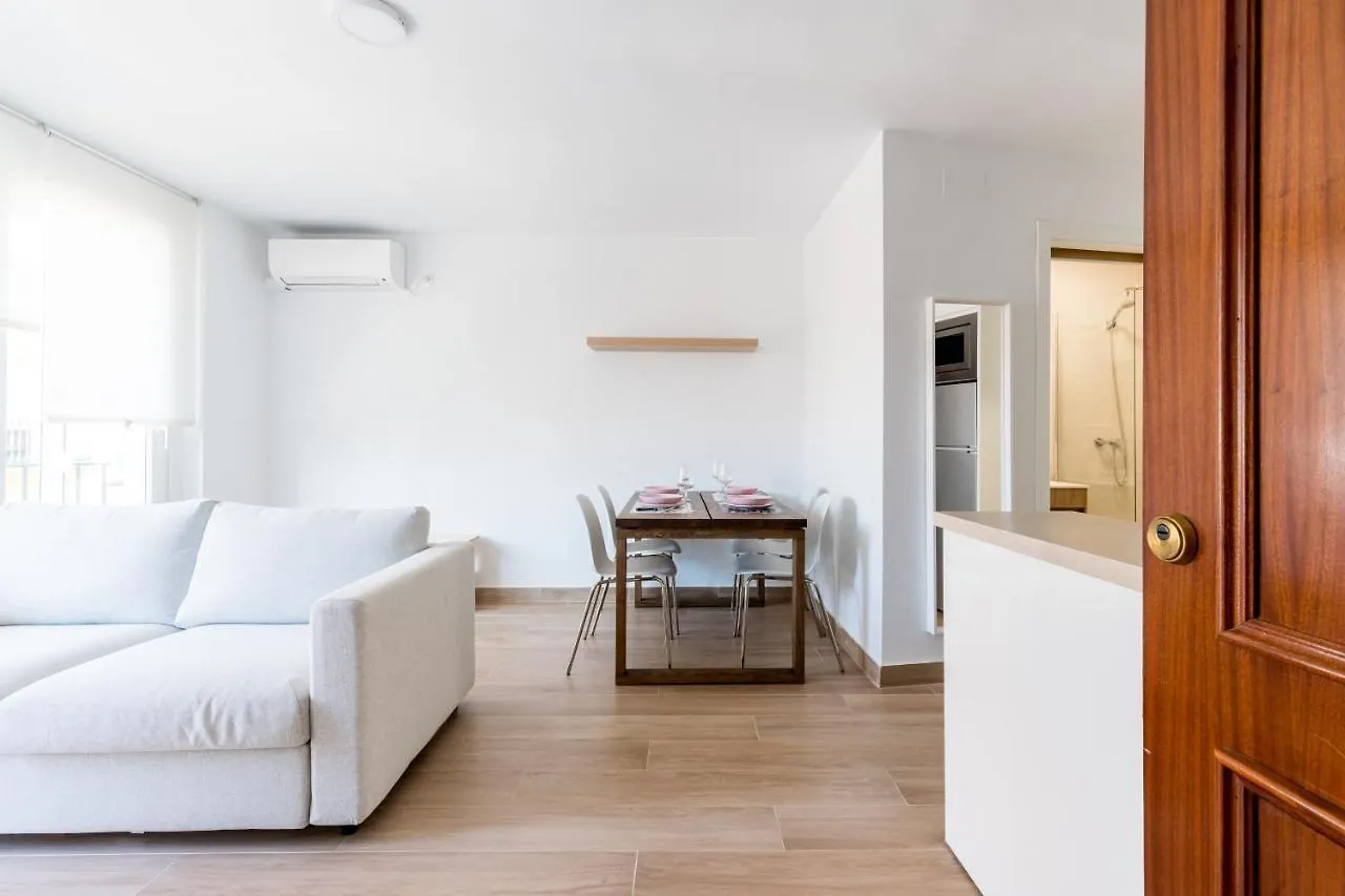 Holi-Rent Pureza Apartment Seville Spain